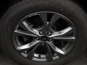 Ford Kuga (2023) thumbnail 2