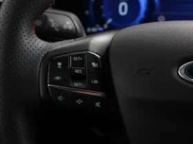 Ford Kuga (2023) thumbnail 18