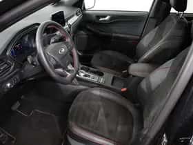 Ford Kuga (2023) thumbnail 8