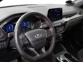 Ford Kuga (2023) thumbnail 10