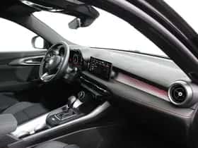 Alfa Romeo Tonale (2024) thumbnail 16