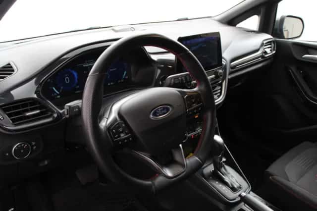 Ford Fiesta (2022) thumbnail 2