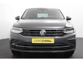 Volkswagen Tiguan (2022) thumbnail 4