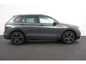 Volkswagen Tiguan (2022) thumbnail 8