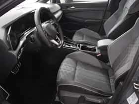 Volkswagen Golf (2024) thumbnail 10