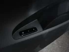 Polestar 2 (2023) thumbnail 17