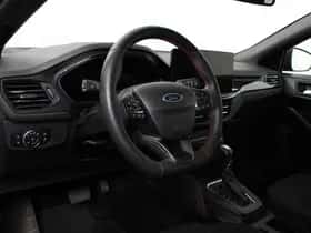 Ford Focus (2023) thumbnail 2