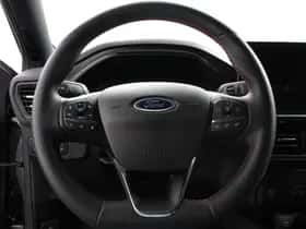 Ford Focus (2023) thumbnail 15