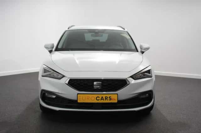 SEAT Leon (2021) thumbnail 4