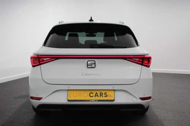 SEAT Leon (2021) thumbnail 5