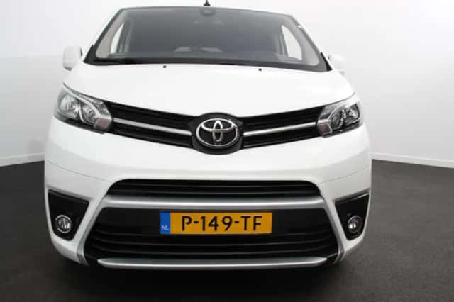 Toyota Proace (2022) thumbnail 3