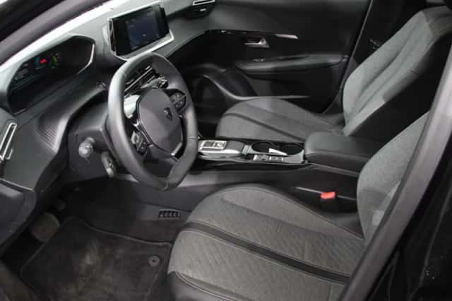 Peugeot e-208 (2024) thumbnail 2