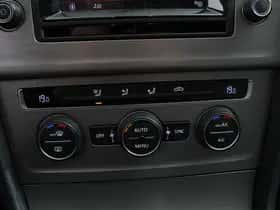 Volkswagen Golf (2015) thumbnail 27