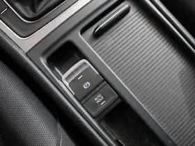 Volkswagen Golf (2015) thumbnail 30