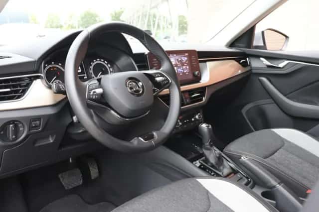 Škoda Kamiq (2021) thumbnail 2