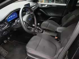 Ford Focus (2020) thumbnail 2