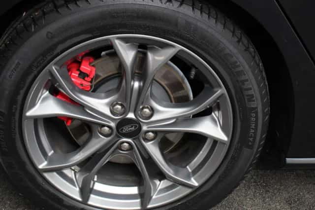 Ford Focus (2020) thumbnail 3