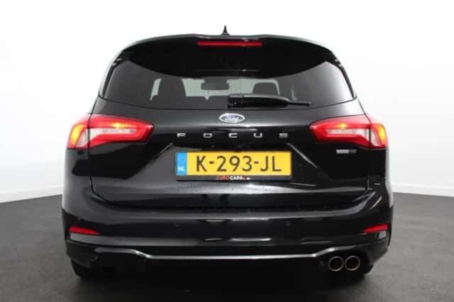 Ford Focus (2020) thumbnail 5