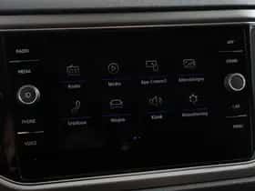 Volkswagen T-Roc (2021) thumbnail 24