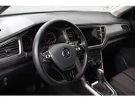 Volkswagen T-Roc (2021) thumbnail 10