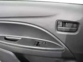 Mitsubishi Space Star (2013) thumbnail 10