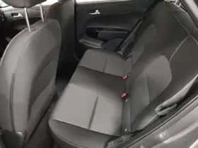 Kia Picanto (2023) thumbnail 8