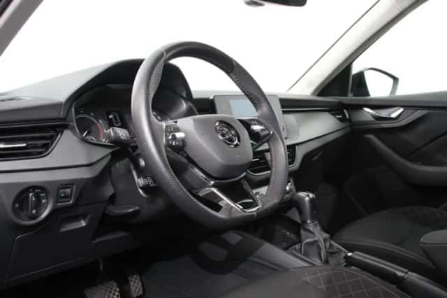 Škoda Kamiq (2023) thumbnail 2