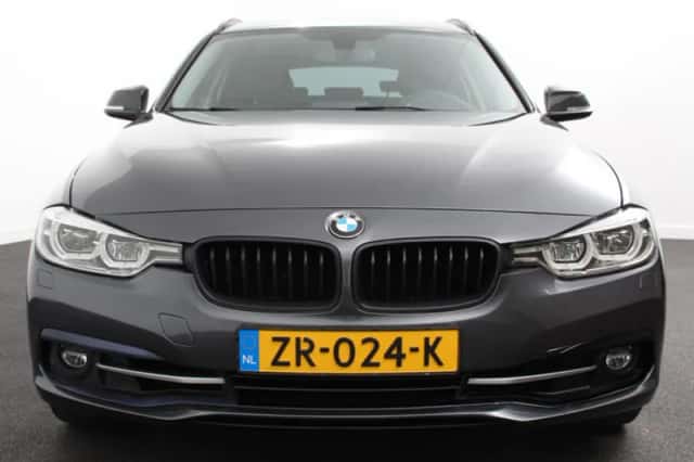 BMW 3-Serie (2018) thumbnail 4