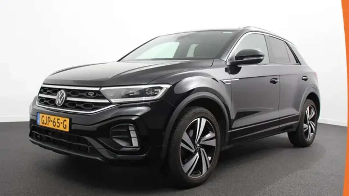 Volkswagen T-Roc (2023) — foto 1