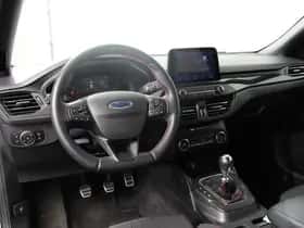 Ford Focus (2020) thumbnail 12