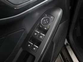 Ford Focus (2020) thumbnail 14