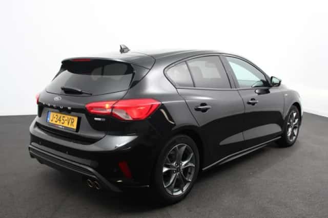 Ford Focus (2020) thumbnail 4