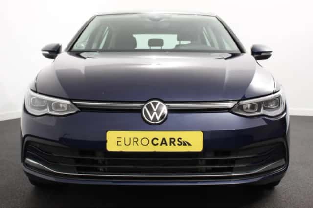 Volkswagen Golf (2021) thumbnail 4