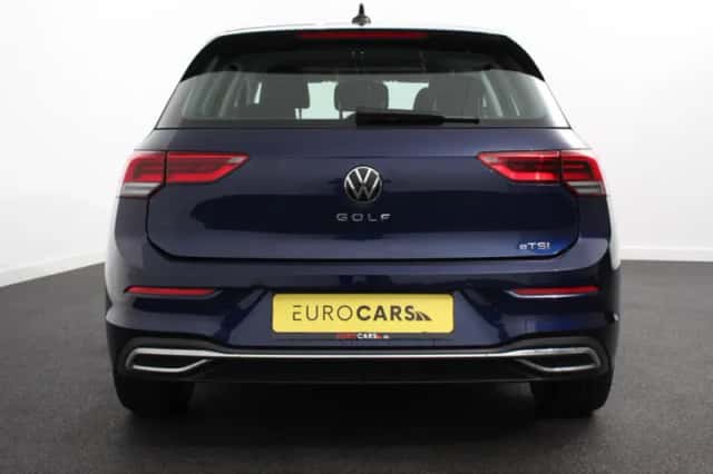 Volkswagen Golf (2021) thumbnail 5