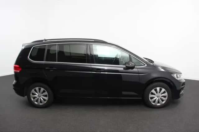 Volkswagen Touran (2020) thumbnail 4
