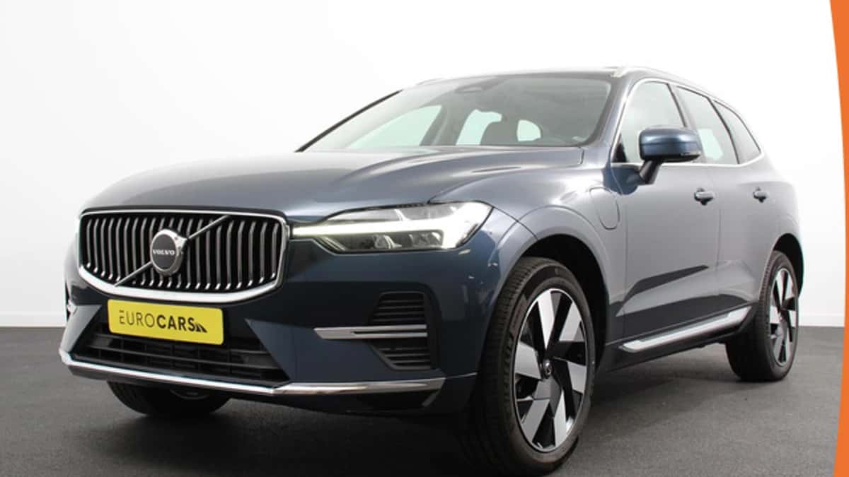 Volvo XC60 (2025) — foto 1