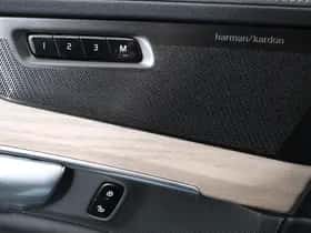 Volvo XC90 (2025) thumbnail 12