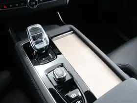 Volvo XC90 (2025) thumbnail 18