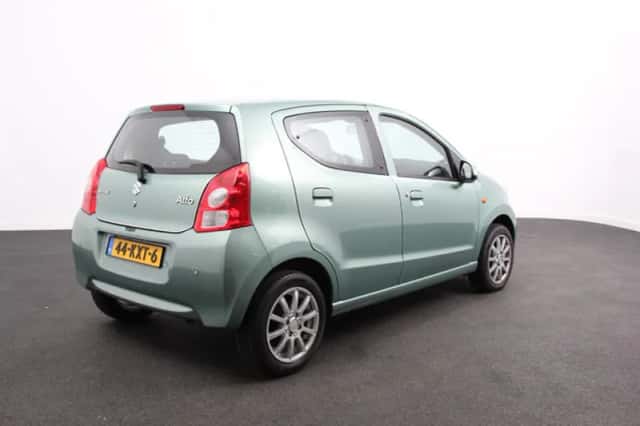 Suzuki Alto (2010) thumbnail 4