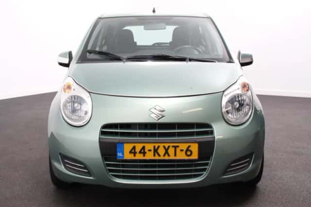 Suzuki Alto (2010) thumbnail 5