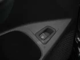 Volkswagen Golf (2021) thumbnail 15