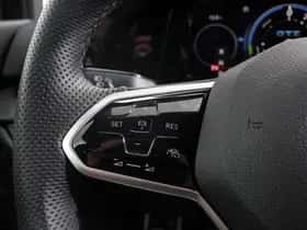 Volkswagen Golf (2021) thumbnail 18