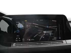 Volkswagen Golf (2021) thumbnail 23