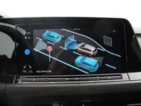 Volkswagen Golf (2021) thumbnail 31