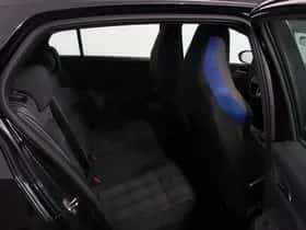 Volkswagen Golf (2021) thumbnail 36