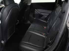 Tesla Model Y (2023) thumbnail 13