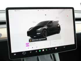 Tesla Model Y (2023) thumbnail 16