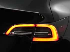 Tesla Model Y (2023) thumbnail 26