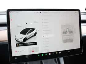 Tesla Model Y (2023) thumbnail 15