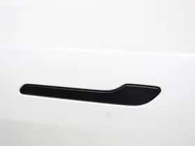 Tesla Model Y (2023) thumbnail 27